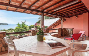 Stunning home in Torre dei Corsari with 5 Bedrooms